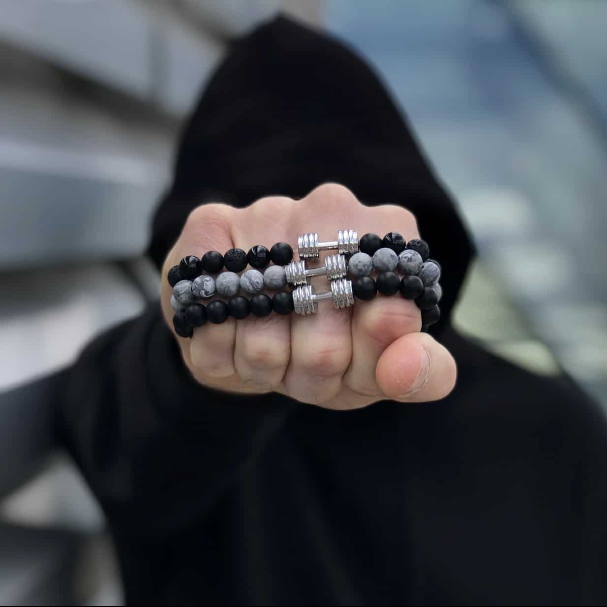 bransoletka męska z hantlem