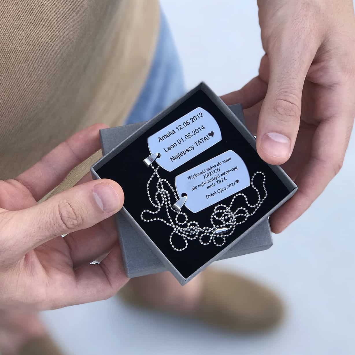 personalizowany naszyjnik z grawerem