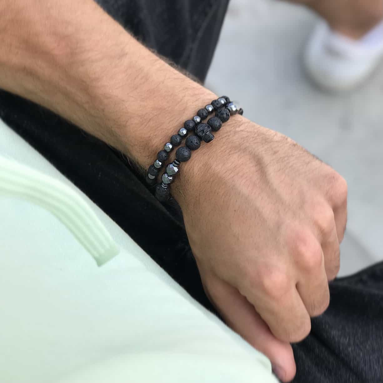 bransoletka męska z czarną czaszką