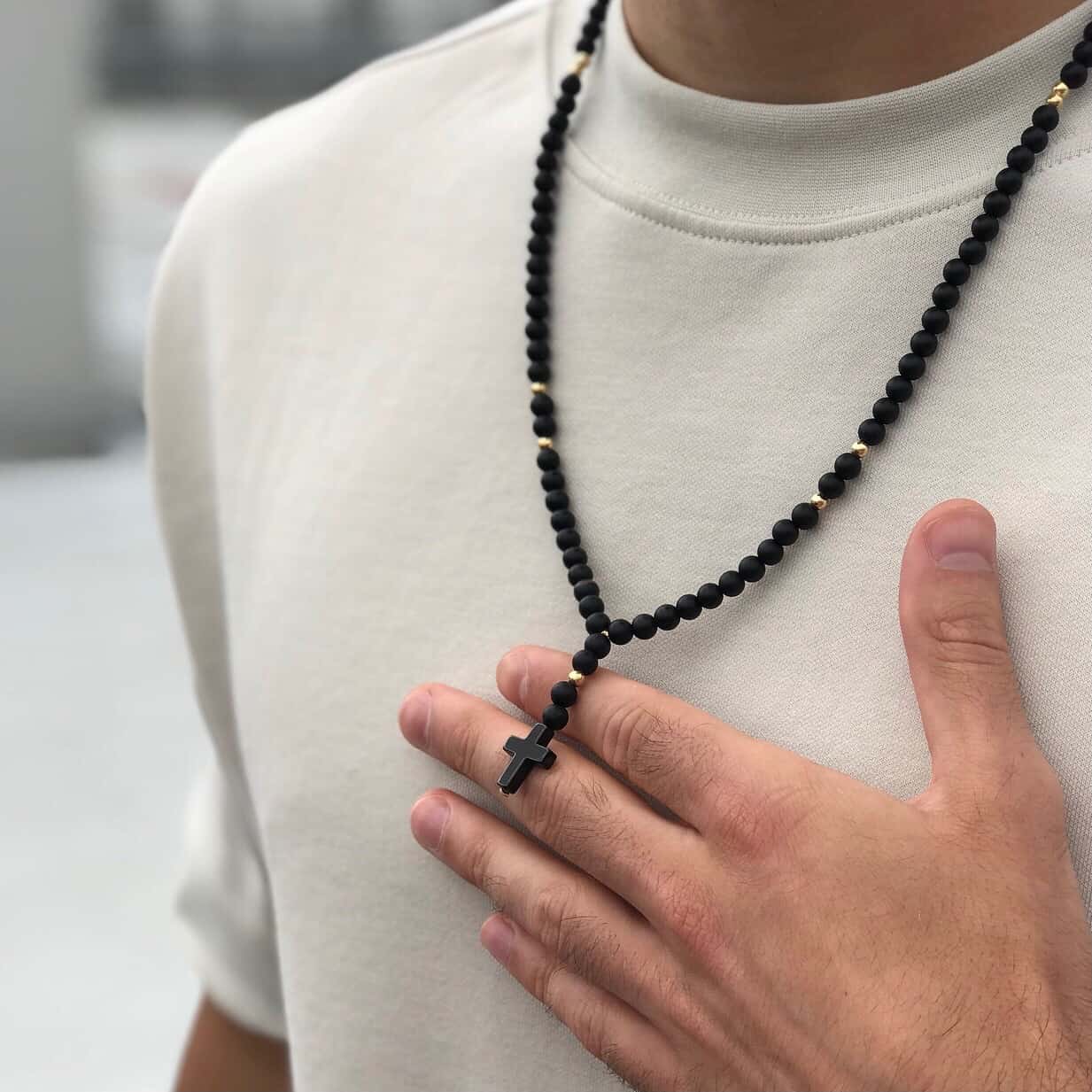 naszyjnik męski z krzyżem