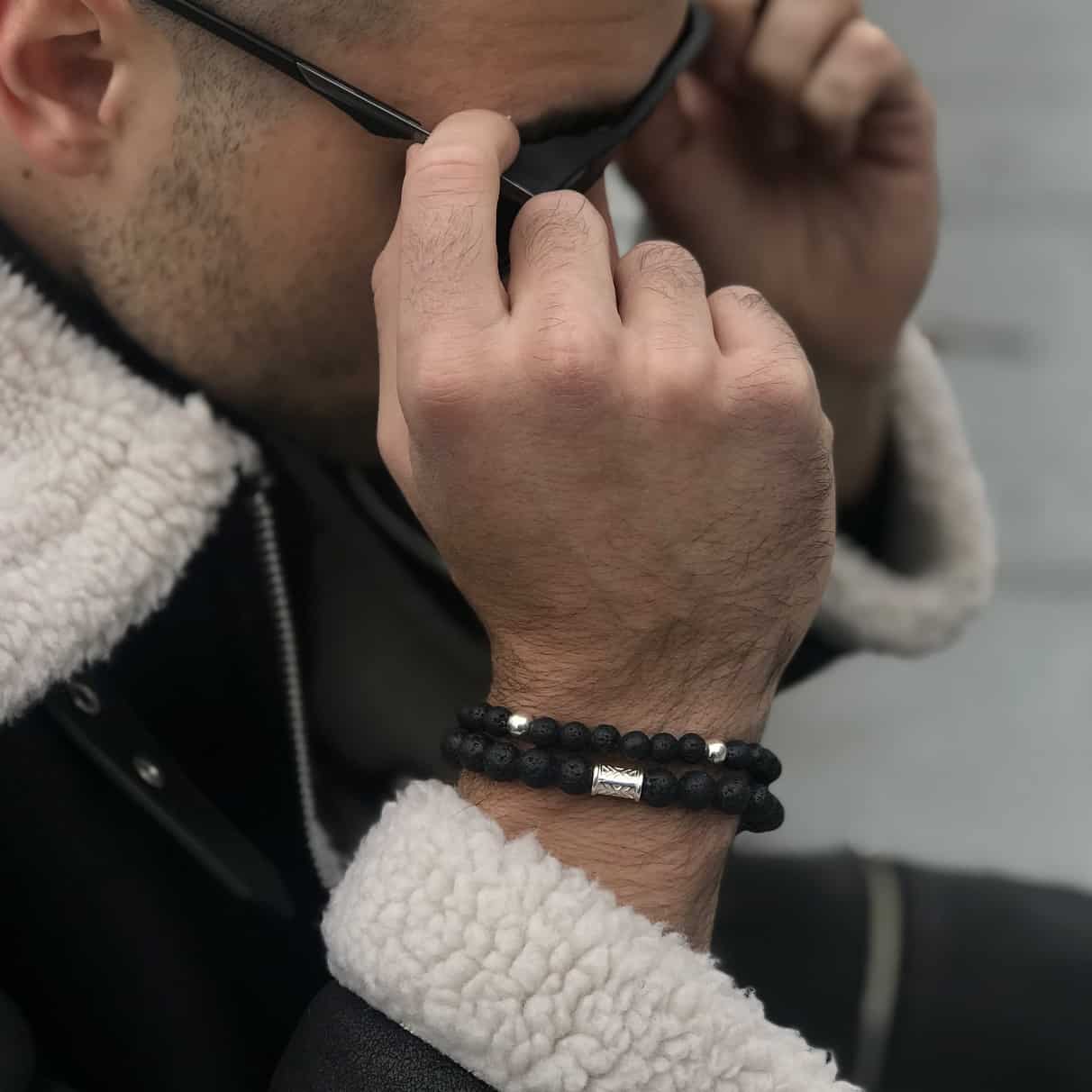 bransoletki męskie na gumce