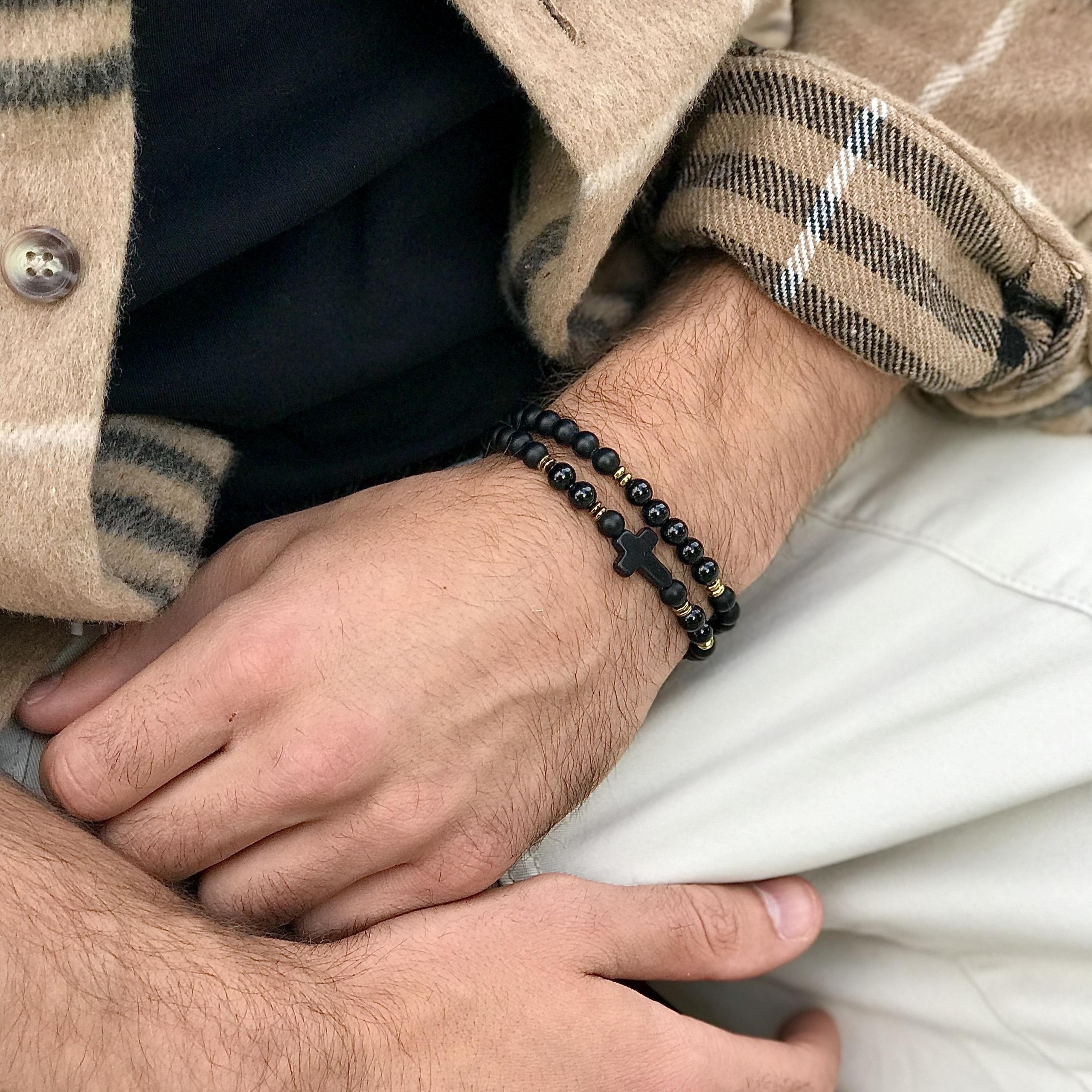 zestaw męskich bransoletek z krzyżem